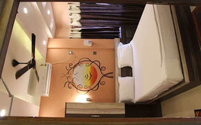 Hotel Shantinivas