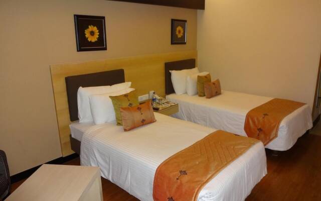 Hotel Green Park Hyderabad