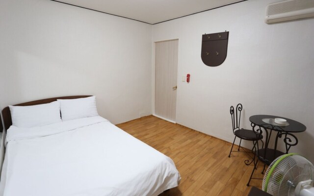 Gangneung Miseongjang Motel