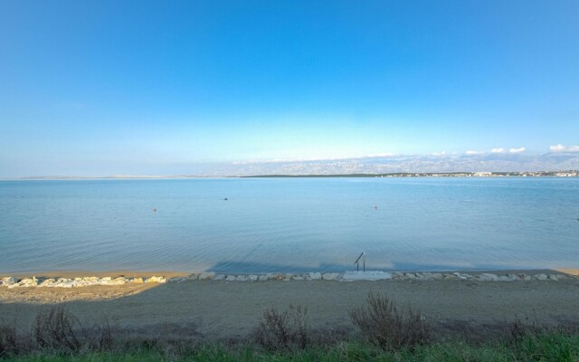 Amazing Apartment in Nin With 2 Bedrooms and Wifi