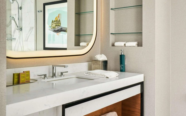 DoubleTree by Hilton Hotel Dallas – Love Field