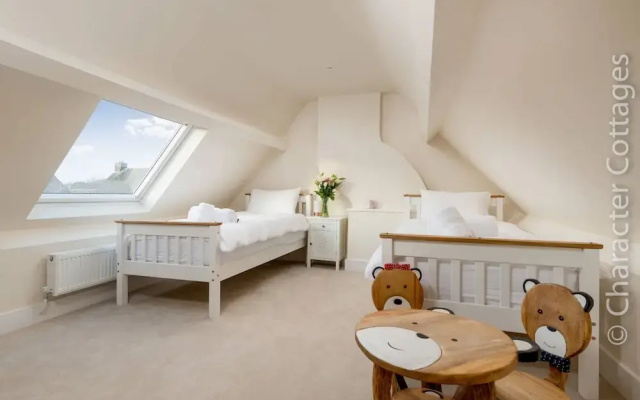 Wall Cottage