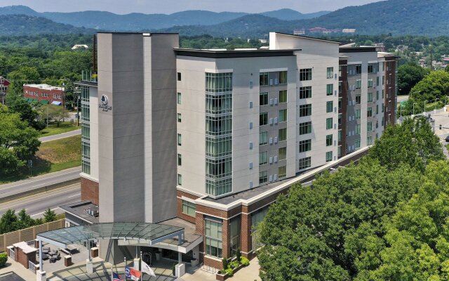 DoubleTree by Hilton Asheville Downtown