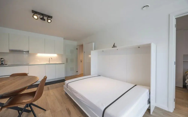 Apartment in Middelkerke With Balcony