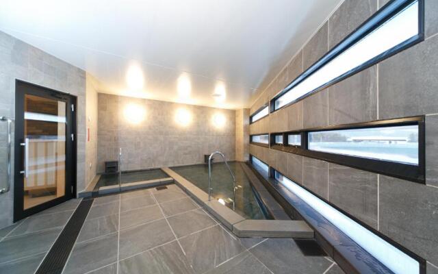 SETOUCHI KEIRIN HOTEL 10 by Onko Chishin