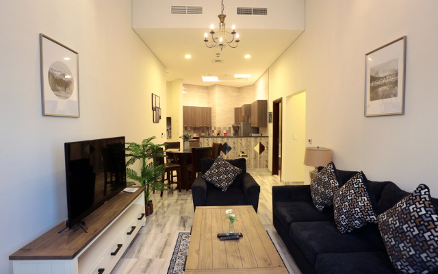 Spacious Marbella 2BR With Scenic Views