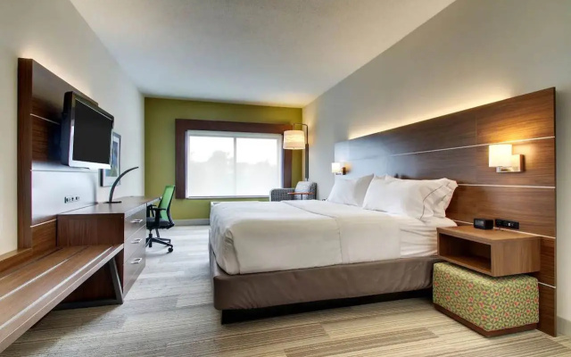 Holiday Inn Aurora North - Naperville by IHG