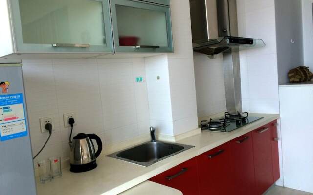 Dalian Yijia Apartment