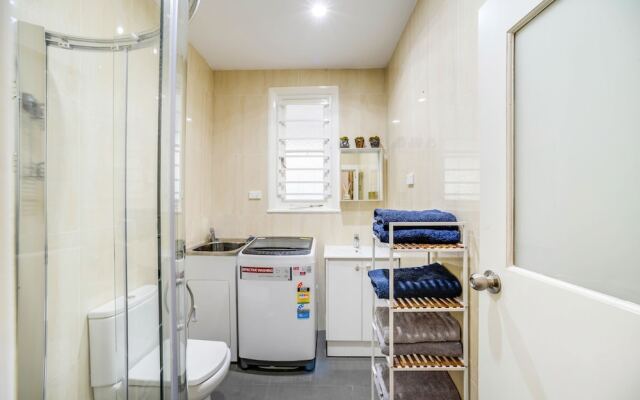 Stunning Inner City House Close to Fish Market