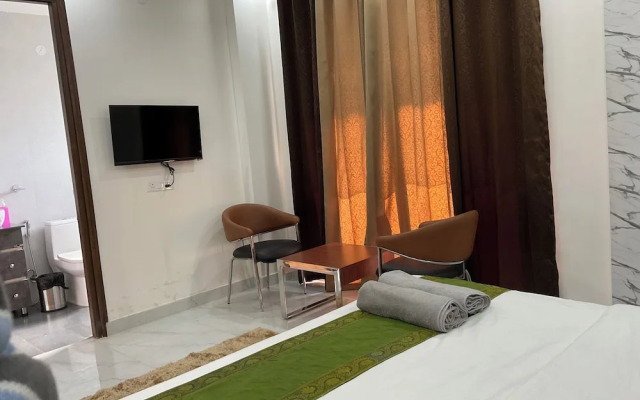 V Rooms