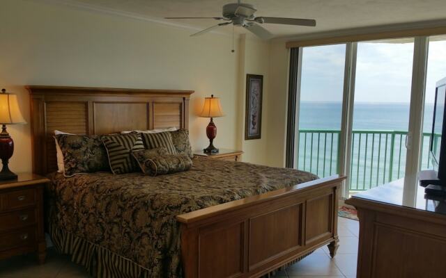 Dimucci TT 1108 3 Bedrooms 3 Bathrooms Condo