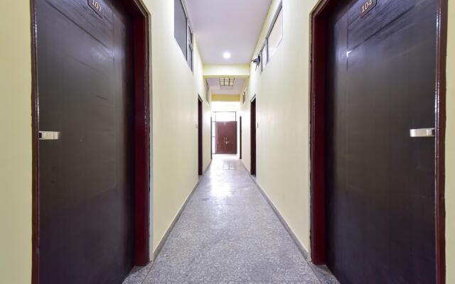 OYO 77294 Hotel Vanshil