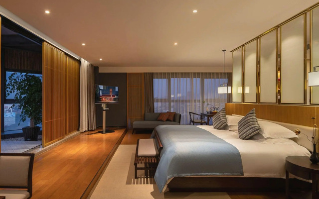 Zhuji Hotel