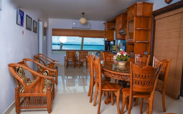 Scarlet White Resort