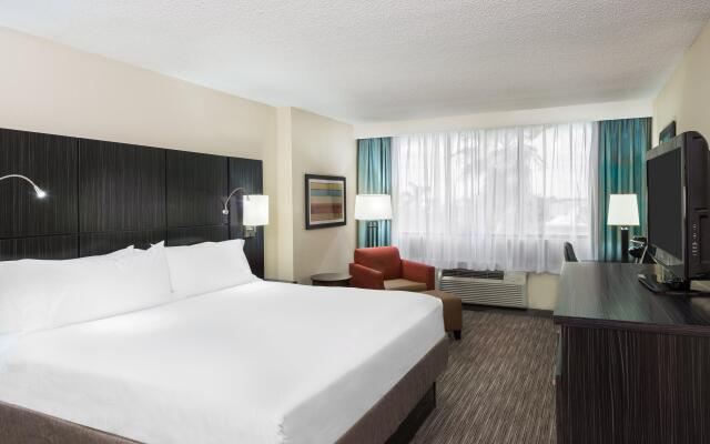 Holiday Inn Express Hotel & Suites Ft. Lauderdale-Plantation, an IHG Hotel