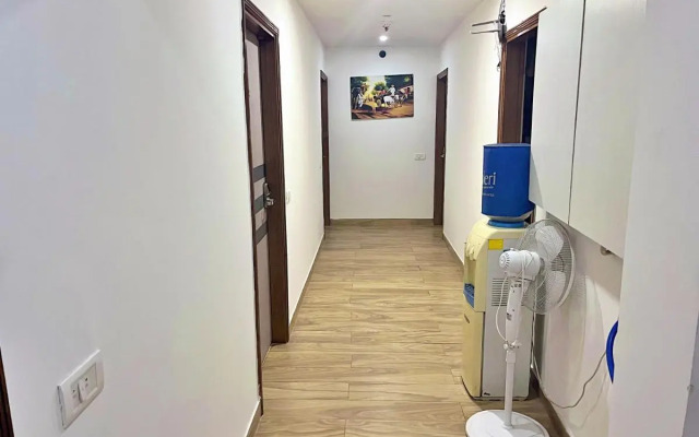 Red Rose Homestay - Rooms with Kitchenette