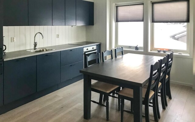 Stunning Apartment in Skulestadmo With Wifi and 3 Bedrooms