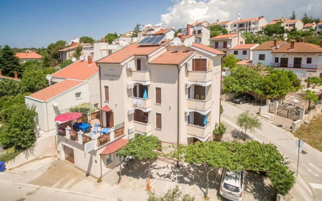 Apartments Antic