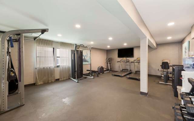 Best Western Fishkill Inn & Suites