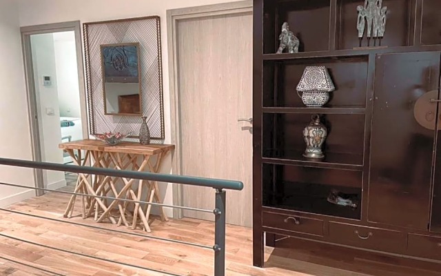 Venue C , Luxury 6 Bedroom Mansion