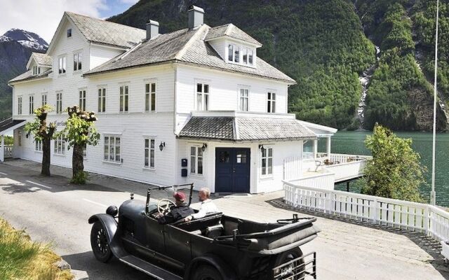 Fjærland Fjordstue Hotel