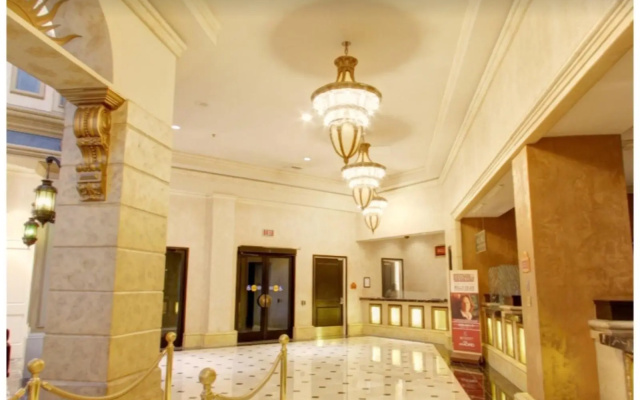 Sunset Station Hotel & Casino - Image 2