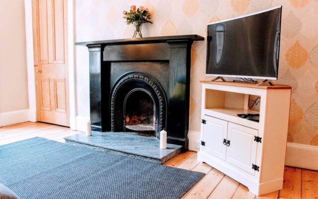2 Bedroom Flat In City Centre