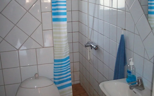 STF Vandrarhem Hagaby Lantgården - Hostel