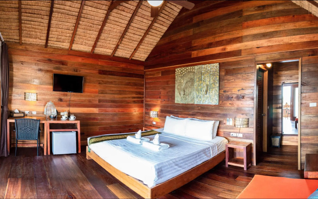 Ten Moons Lipe Resort