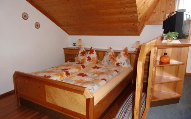 Pension "Heidis Welt" Podlanig