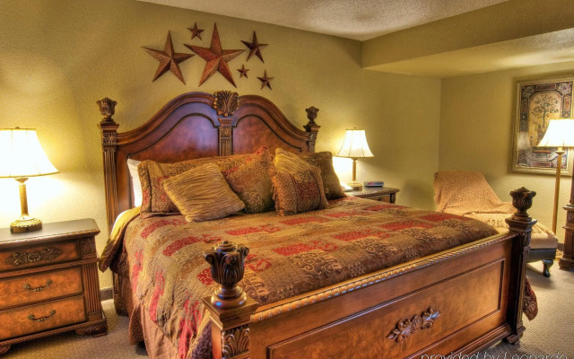 MCM Elegante Suites Abilene