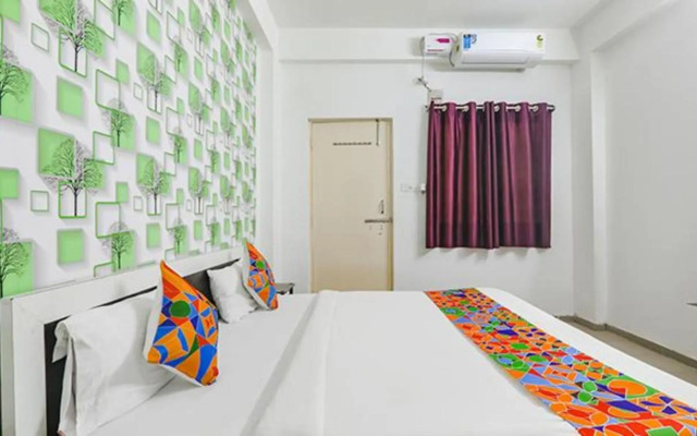 Super OYO Flagship 92280 Hotel Ashiyana Inn