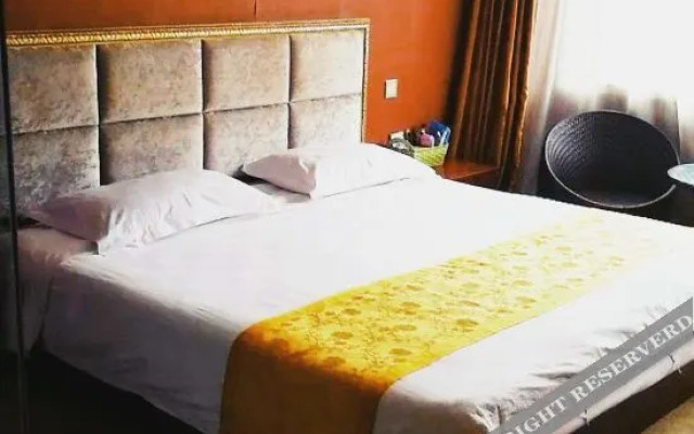 Chaoyang Junqi Business Hotel