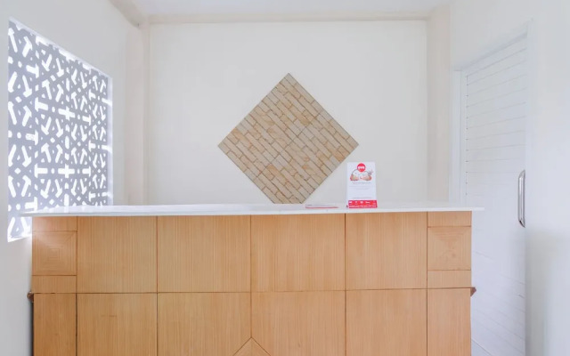 Oyo 1247 Antosa Family Residence