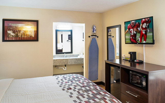 Red Roof Inn Indianapolis East