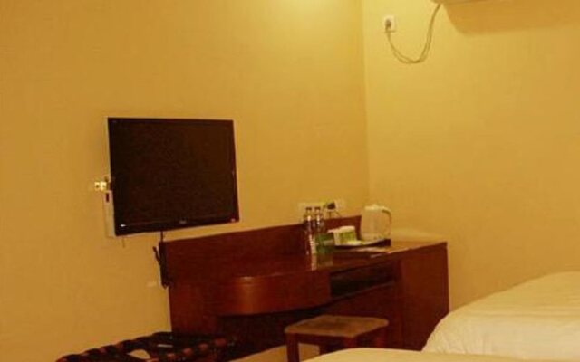 GreenTree Inn Anhui Luan Shouxian Dinghu Avenue Express Hotel