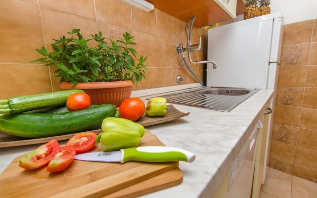 Apartments And Rooms Anita