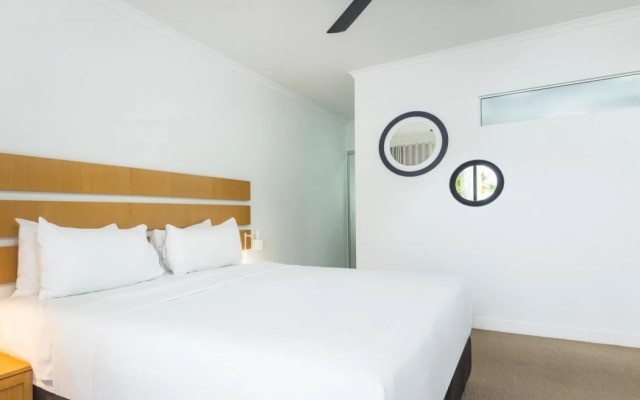 Oaks Cairns Hotel