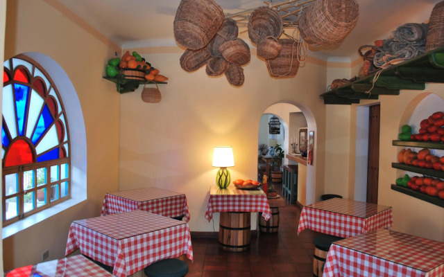 Vieja Cuba Hotel