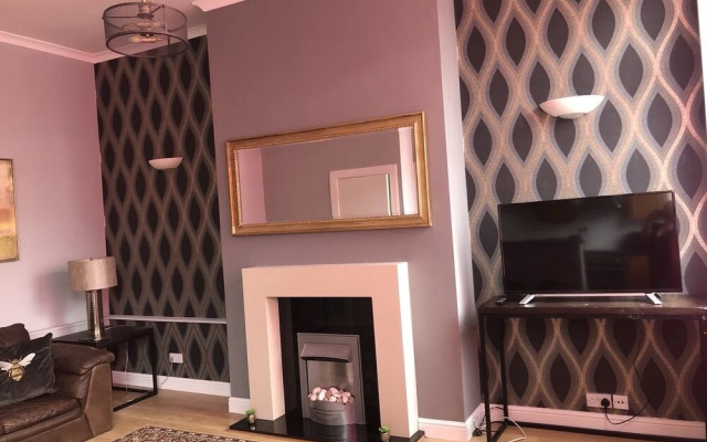 City Center Apartment in Edinburgh