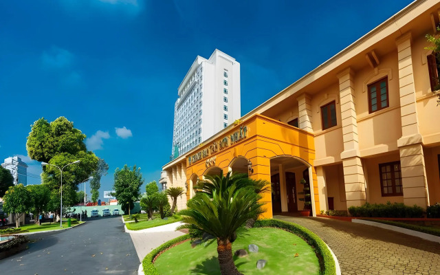 Tan Son Nhat 1 Hotel