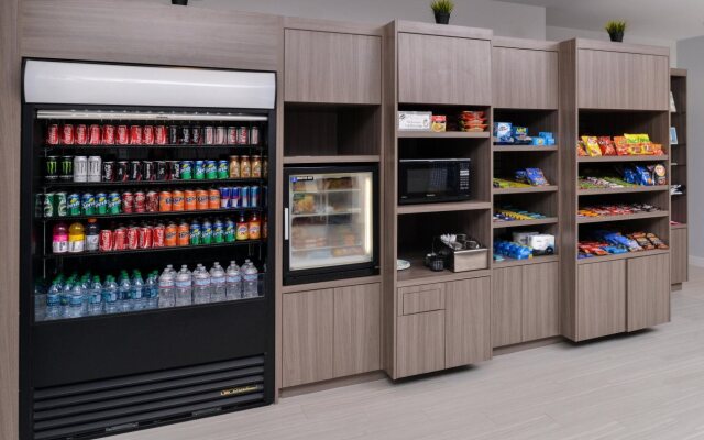 Holiday Inn Express & Suites San Diego - Mission Valley by IHG