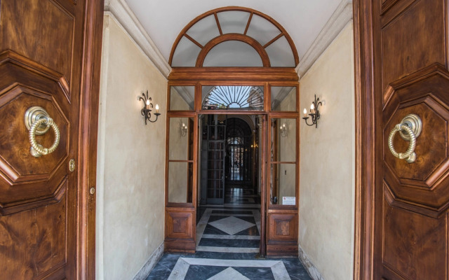 Piazza Di Spagna View