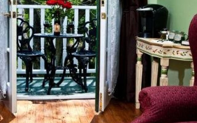 White Oak Manor Bed & Breakfast