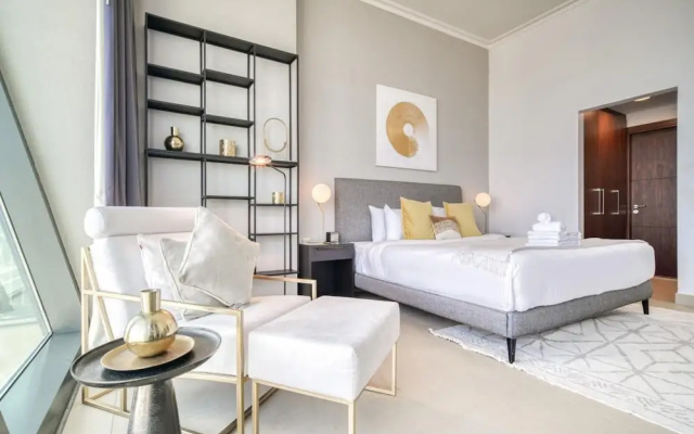 Contemporary Apt With Burj Khalifa View