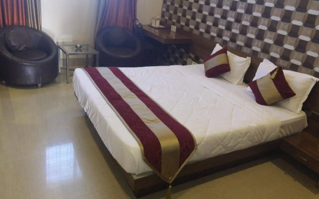 Hotel Shri Khedapati International
