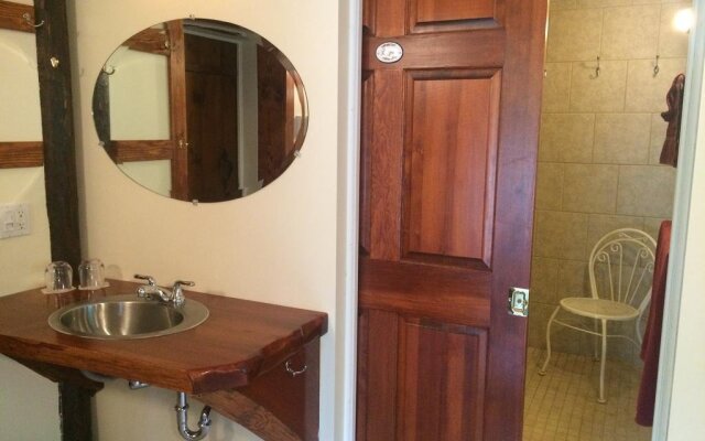 Strathcona Street Bed and Breakfast