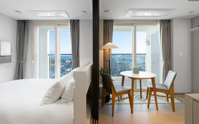 Urbanstay Sokcho Deungdae Beach