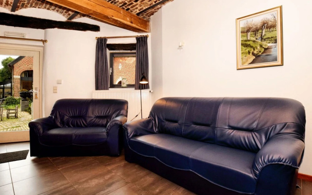 Spacious Holiday Home In Richelle with Private Terrace - фото 3
