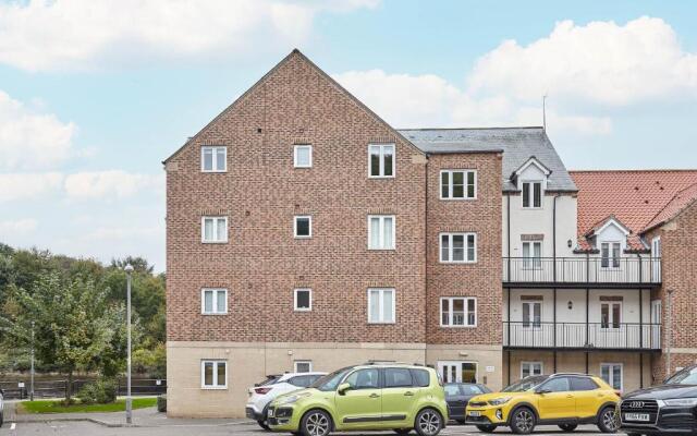 Host Stay Shipwrights Eskape